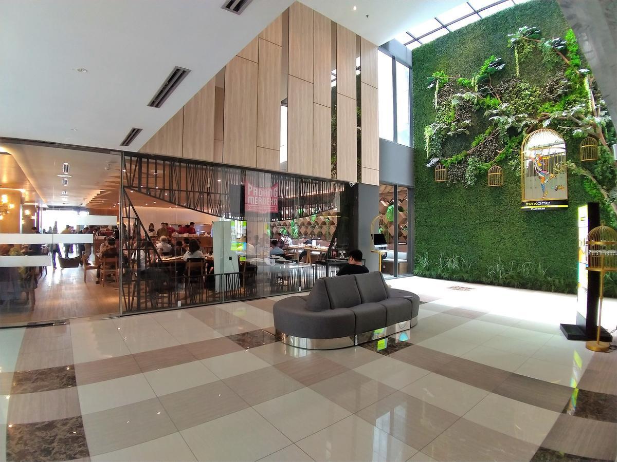Hotel Maxone Platinum Hayam Wuruk à Jakarta Extérieur photo