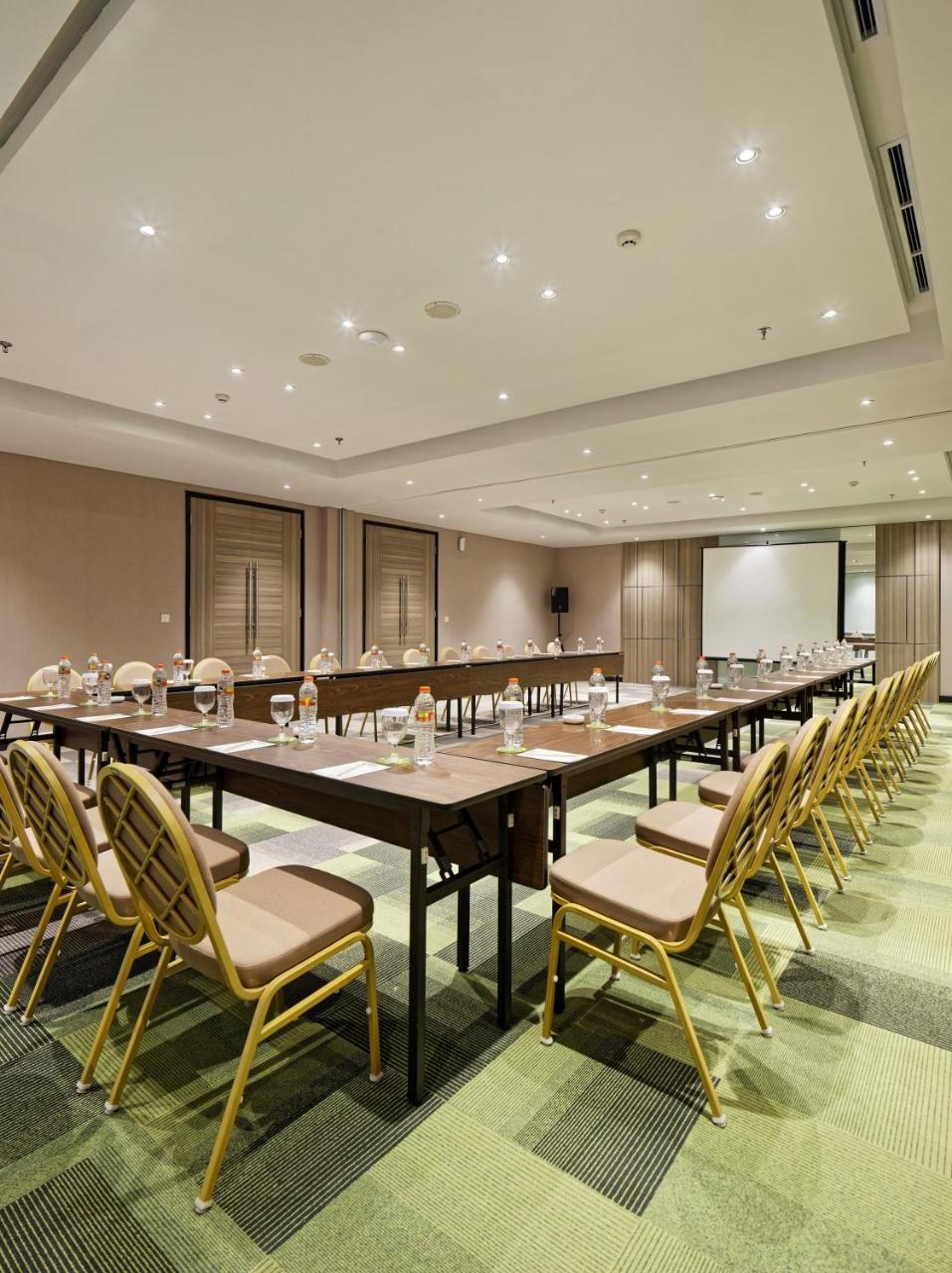 Hotel Maxone Platinum Hayam Wuruk à Jakarta Extérieur photo