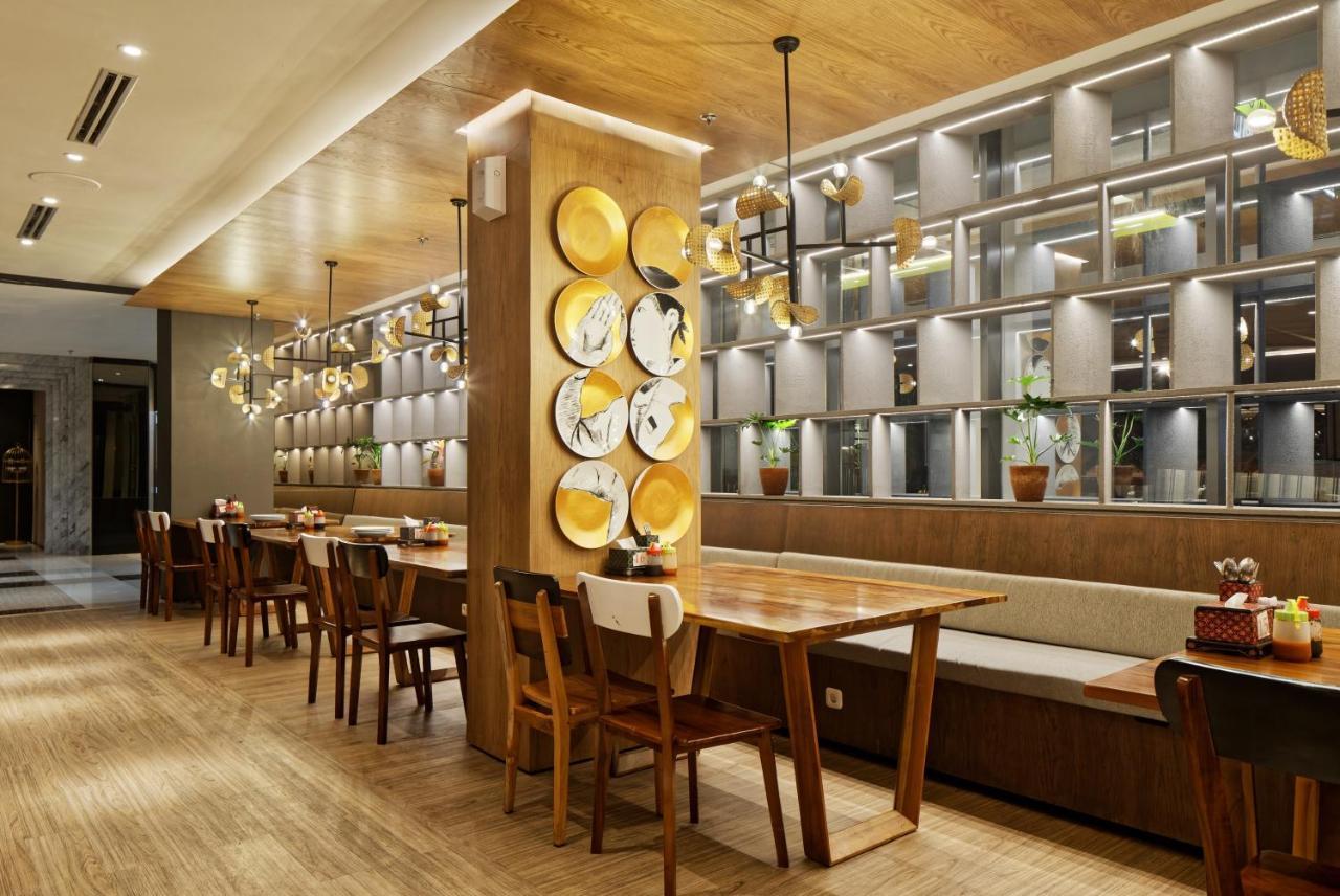 Hotel Maxone Platinum Hayam Wuruk à Jakarta Extérieur photo