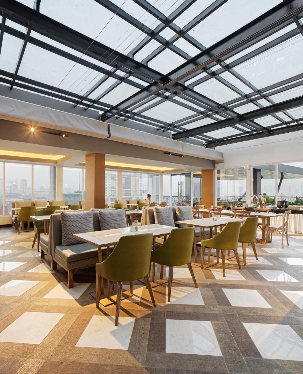 Hotel Maxone Platinum Hayam Wuruk à Jakarta Extérieur photo
