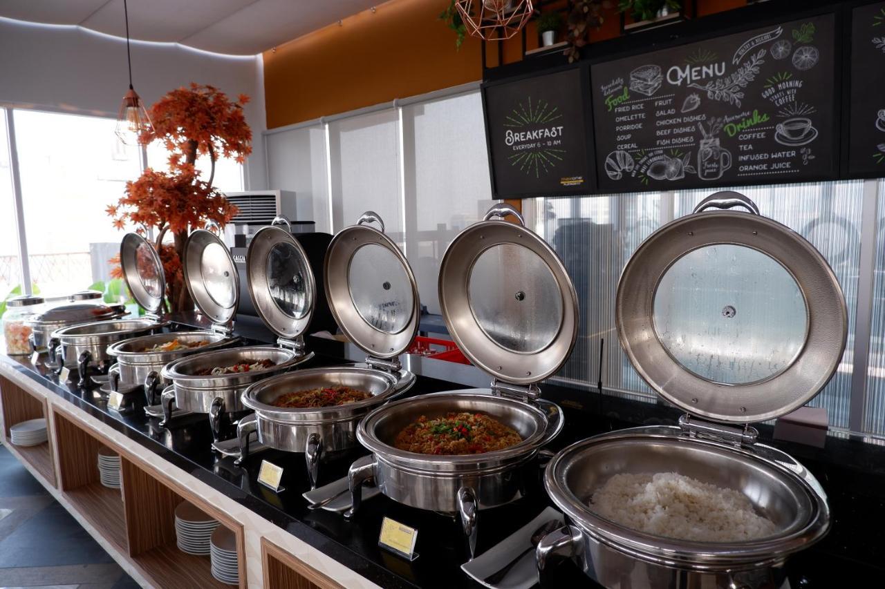 Hotel Maxone Platinum Hayam Wuruk à Jakarta Extérieur photo