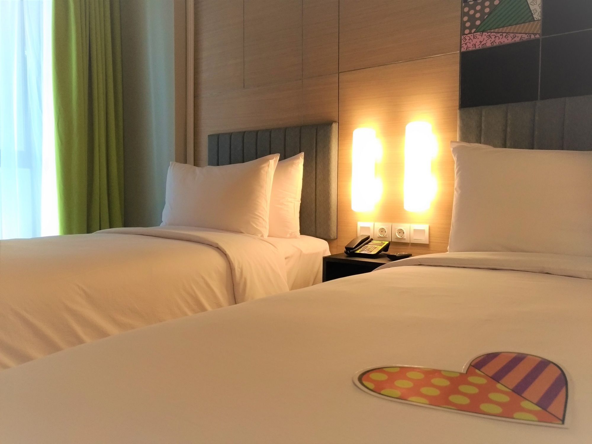 Hotel Maxone Platinum Hayam Wuruk à Jakarta Extérieur photo