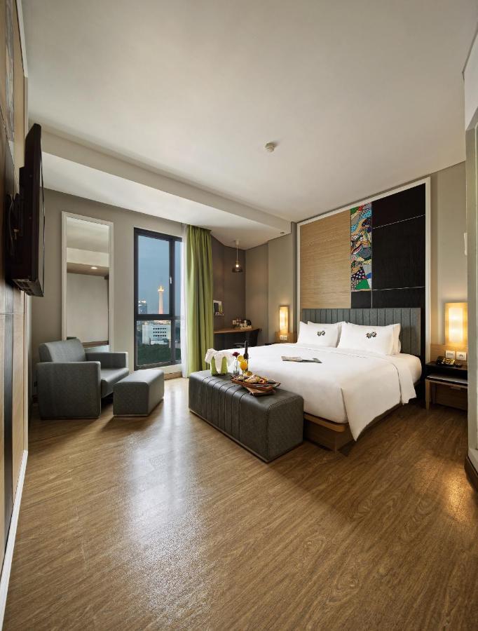 Hotel Maxone Platinum Hayam Wuruk à Jakarta Extérieur photo